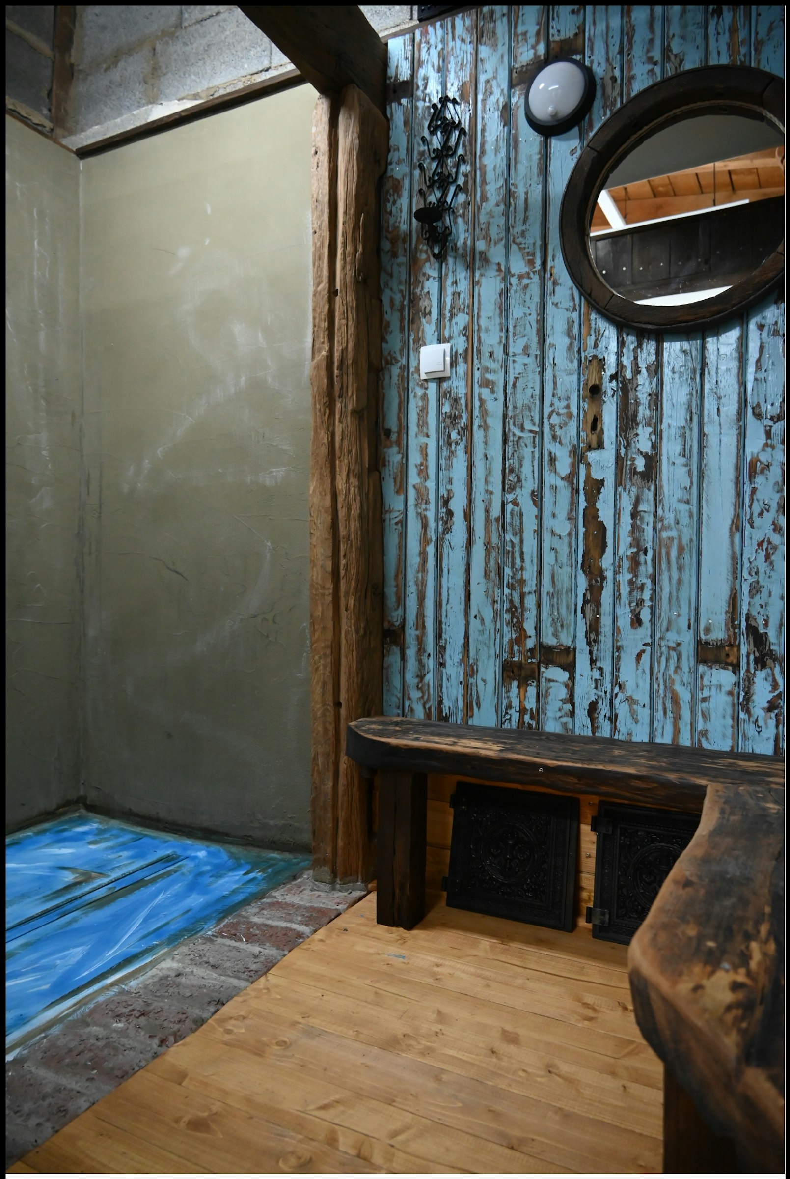 Trapperhütte „Demian“ am Teich