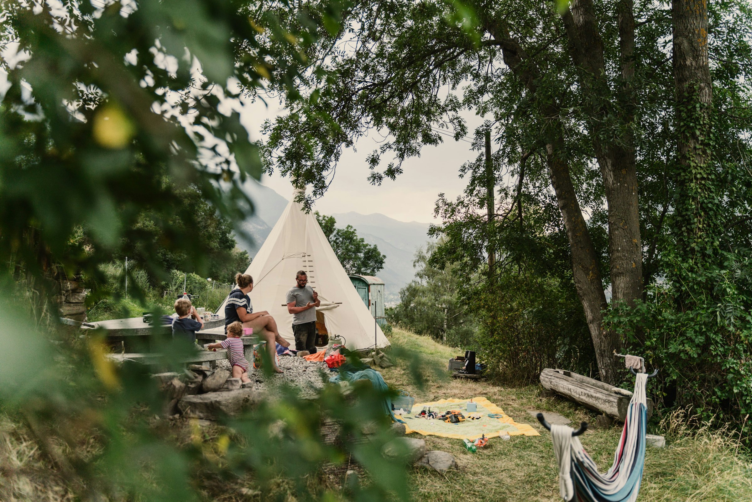 Übernachten im grossen Tipi