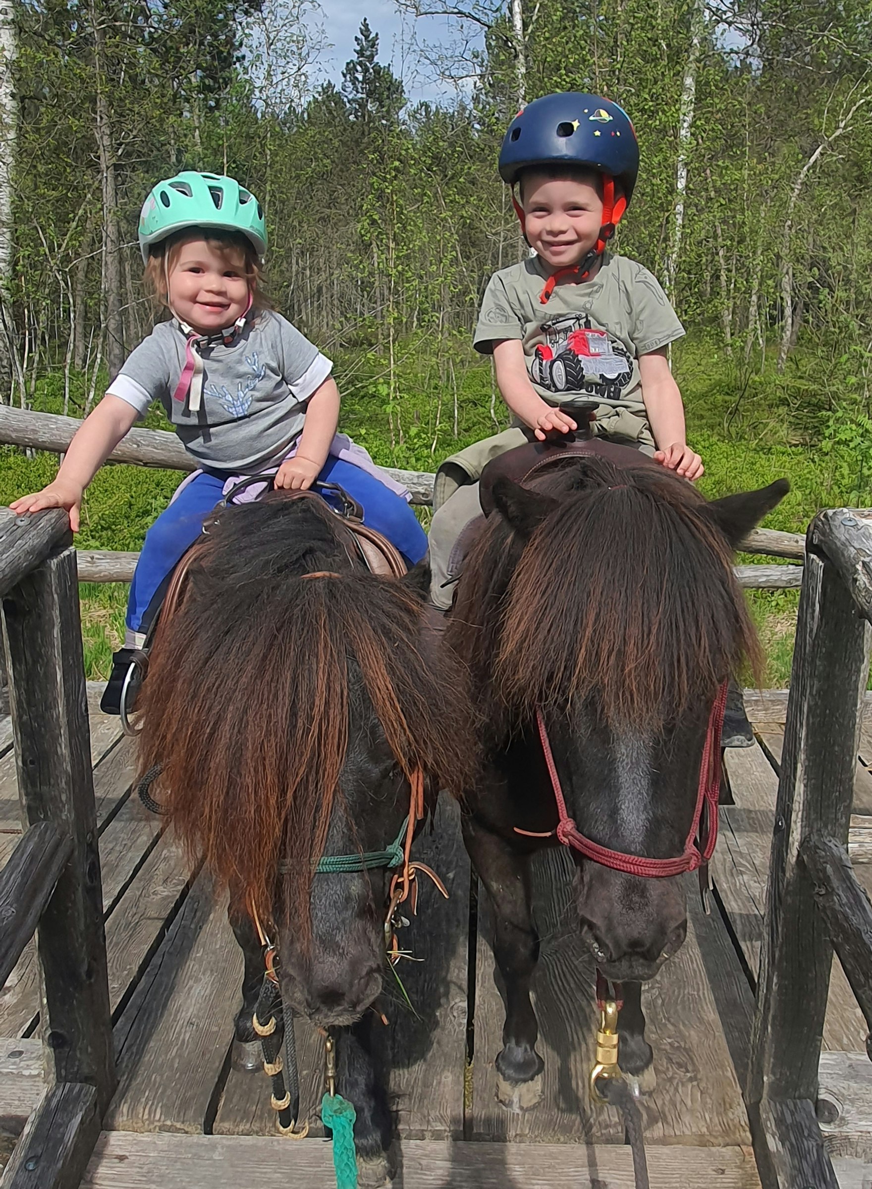 Lucia & Anton mit Olivia & Luis avatar