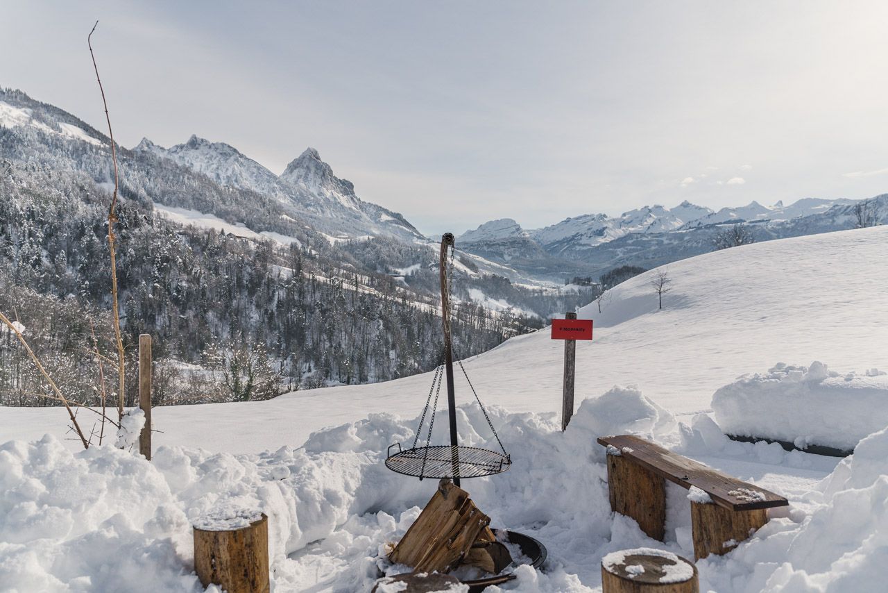 Have fun winter camping in Switzerland!